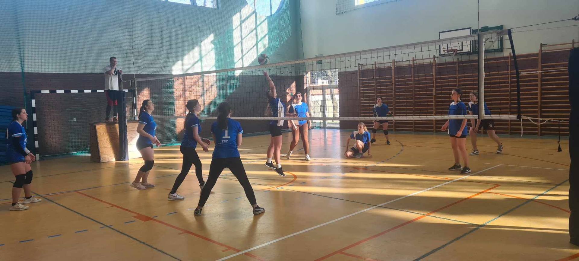 Mecz - Drugie miejsce w Mistrzostwach Powiatu w Piłce Siatkowej Dziewcząt Szkół Ponadpodstawowych Drużyna w składzie: Barteczka Katarzyna, Orlicka Anna, Ratajczak Martyna, Szulia Emilia, Misiewicz Milena, Mieszalska Julia, Tryba Maria, Maćkowiak Patrycja, Ulbin Gabriela, Zgoba Wiktoria.