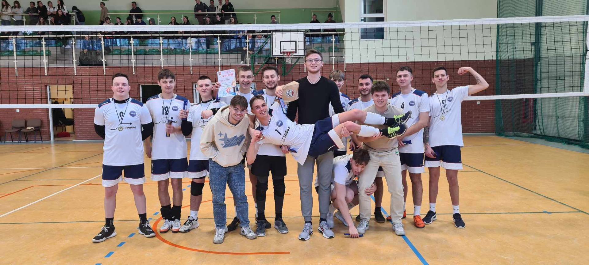 Pierwsze miejsce w Mistrzostwach Powiatu w Piłce Siatkowej chłopców Szkół Ponadpodstawowych   Drużyna w  składzie Alex Gajowczyk, Kacper Karkosz, Aleksander Staśkiewicz, Bruno Wojciechowski, Bartosz Stelmaszyk, Alan Dąbrowicz, Jakub Plewa, Adrian Grześkowiak, Jakub Włodarczyk, Krystian Sikora, Jan Krzyżosiak.