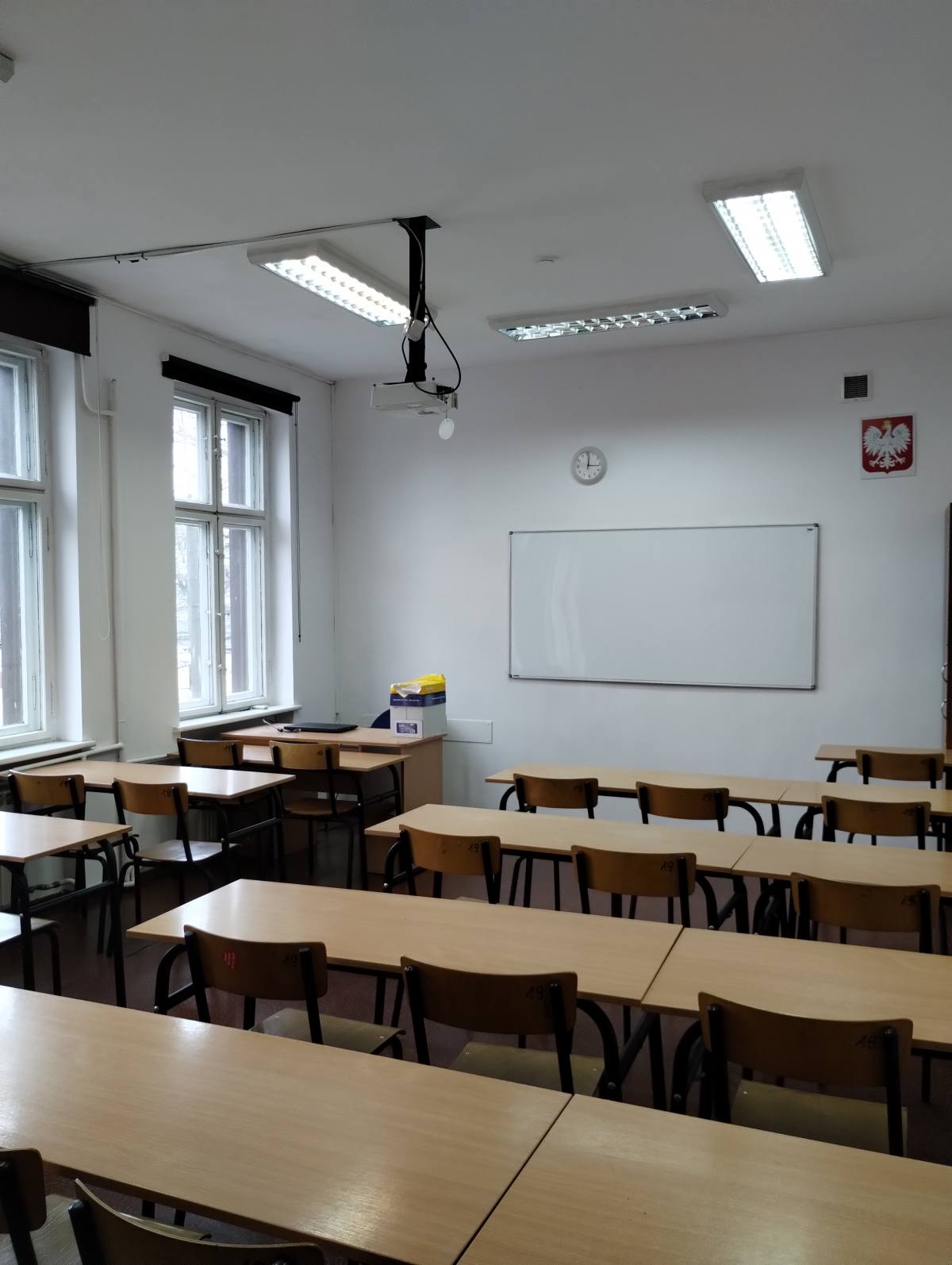 Remonty i naprawy w szkole podczas ferii zimowych ZSZ Rawicz 2024