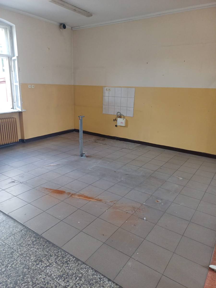 Wakacyjne przemiany, czyli odświeżamy naszą szkołę - remonty 2024