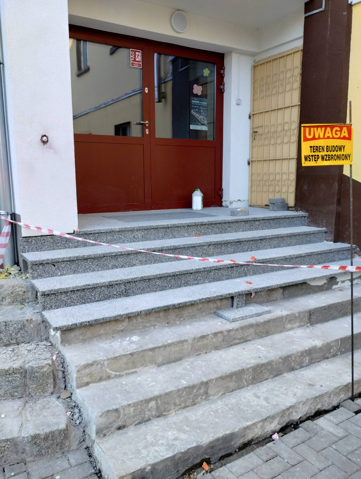 Wakacyjne przemiany, czyli odświeżamy naszą szkołę - remonty 2024