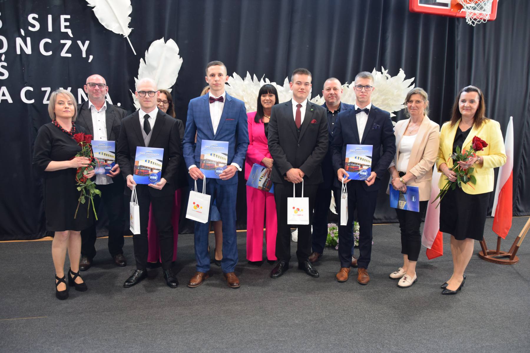 Uroczyste zakończenie nauki przez uczniów Technikum w Rawiczu - 25.04.2025 r. 