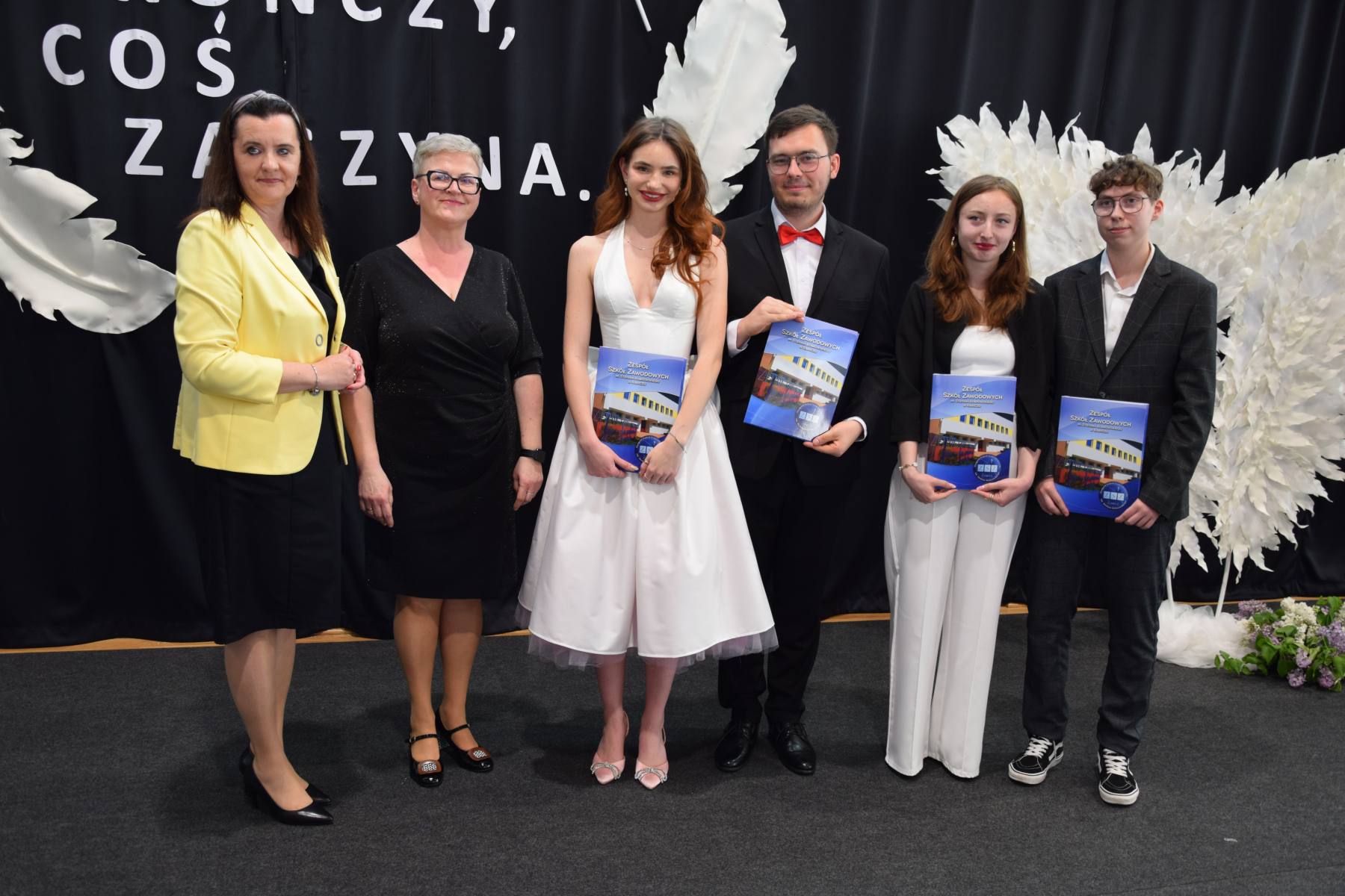 Uroczyste zakończenie nauki przez uczniów Technikum w Rawiczu - 25.04.2025 r. 