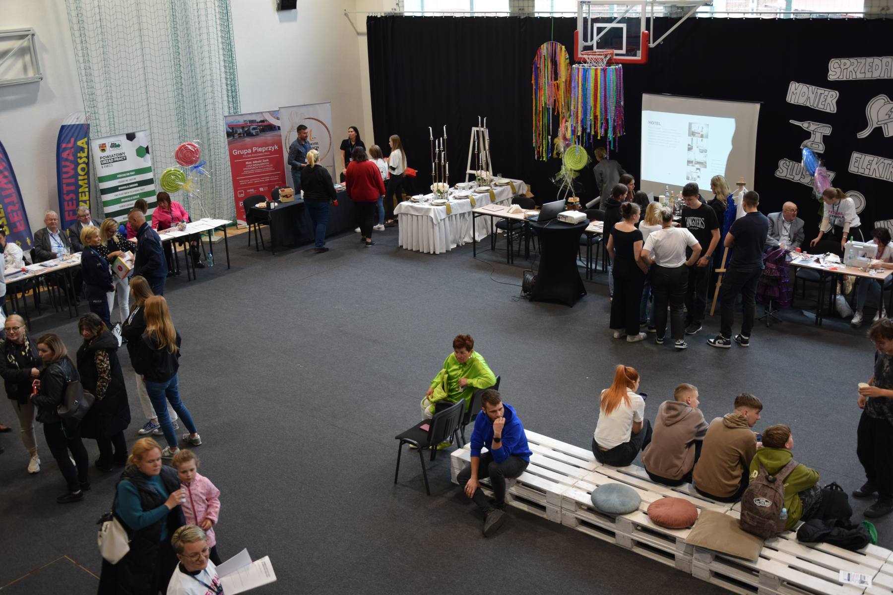 I Rawicki Festiwal Rzemiosła – „Zawodowy zawrót głowy” w ZSZ Rawicz