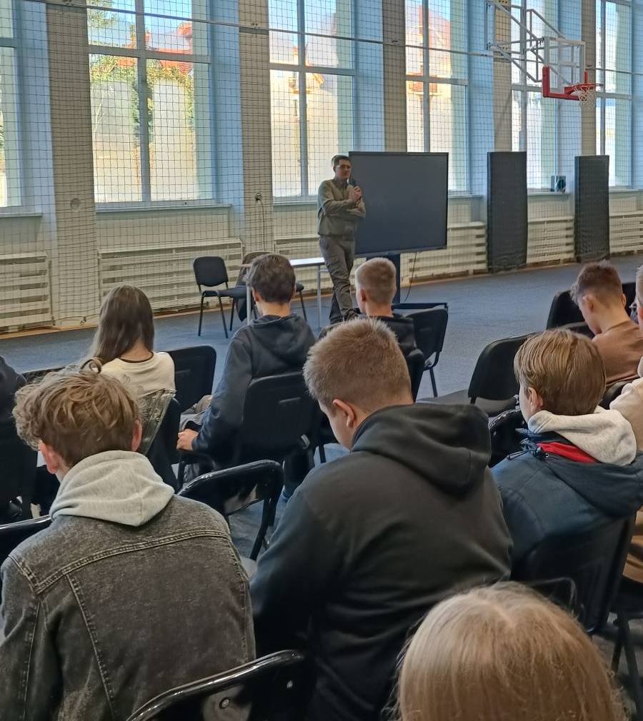 Spotkanie z leśnikami - fascynująca lekcja o przyrodzie