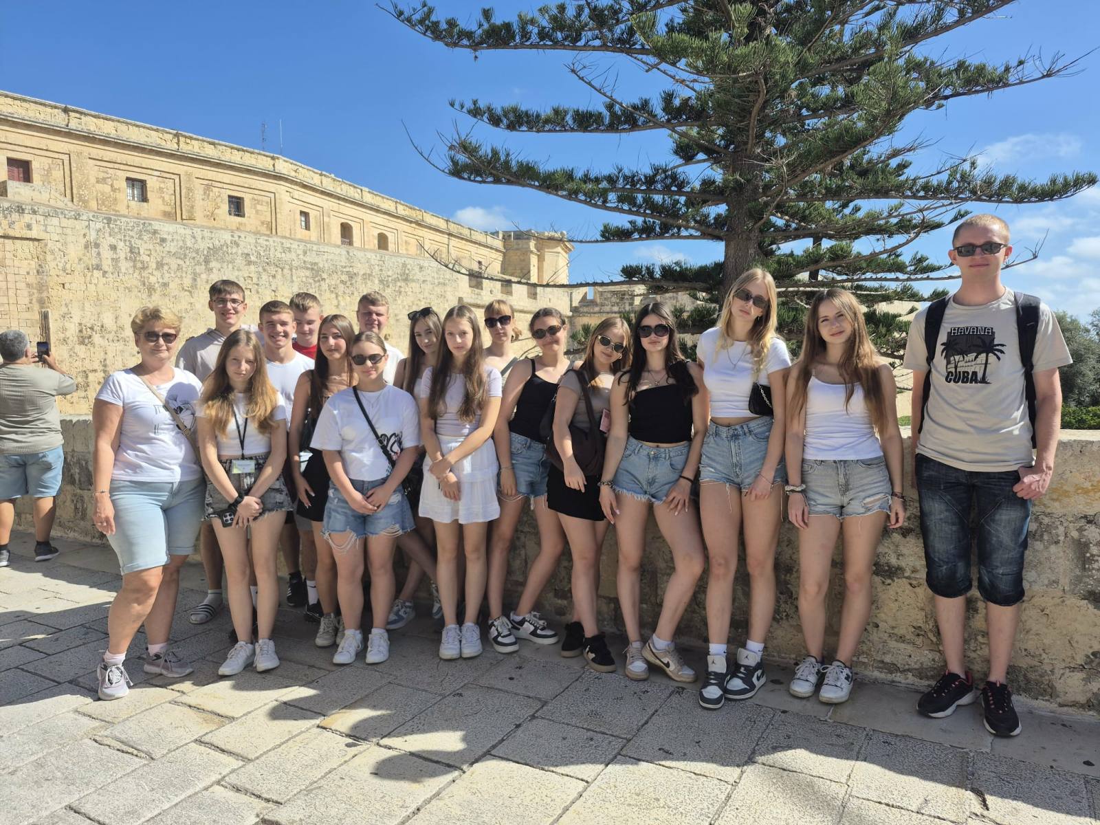 Miesiąc pełen doświadczeń, nauki i maltańskiego słońca – relacja z praktyk zagranicznych w ramach projektu „Staże zawodowe – nowe otwarcie”