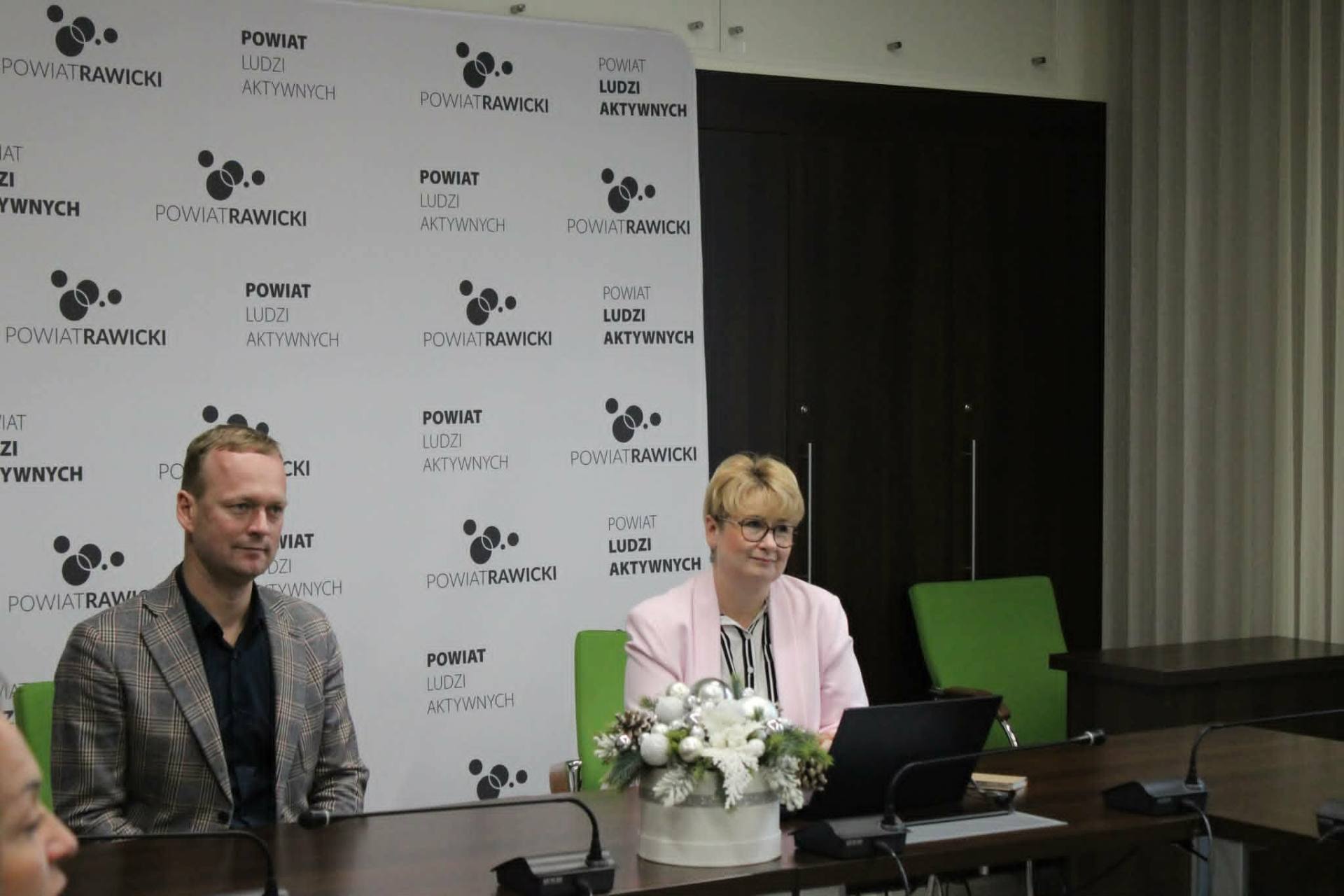 Działania upowszechniające projekt „Staże zawodowe – nowe otwarcie”