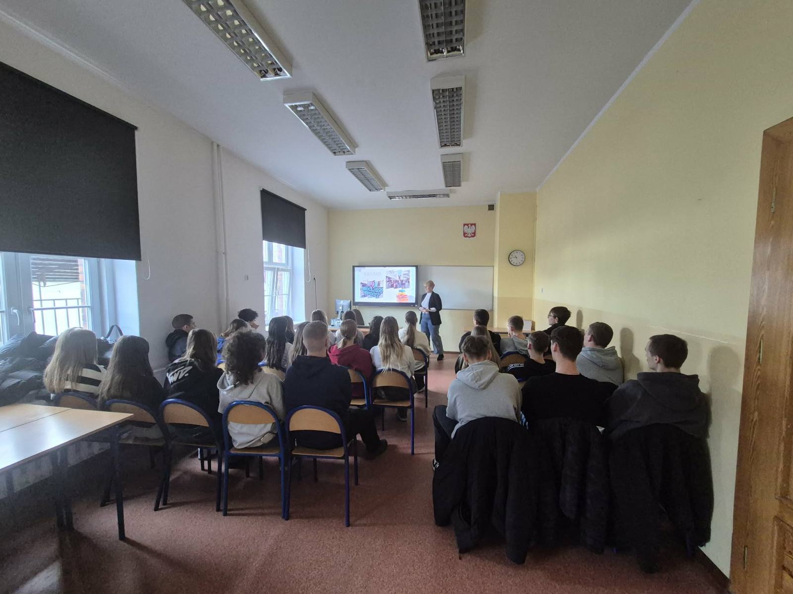 Działania upowszechniające projekt „Staże zawodowe – nowe otwarcie”