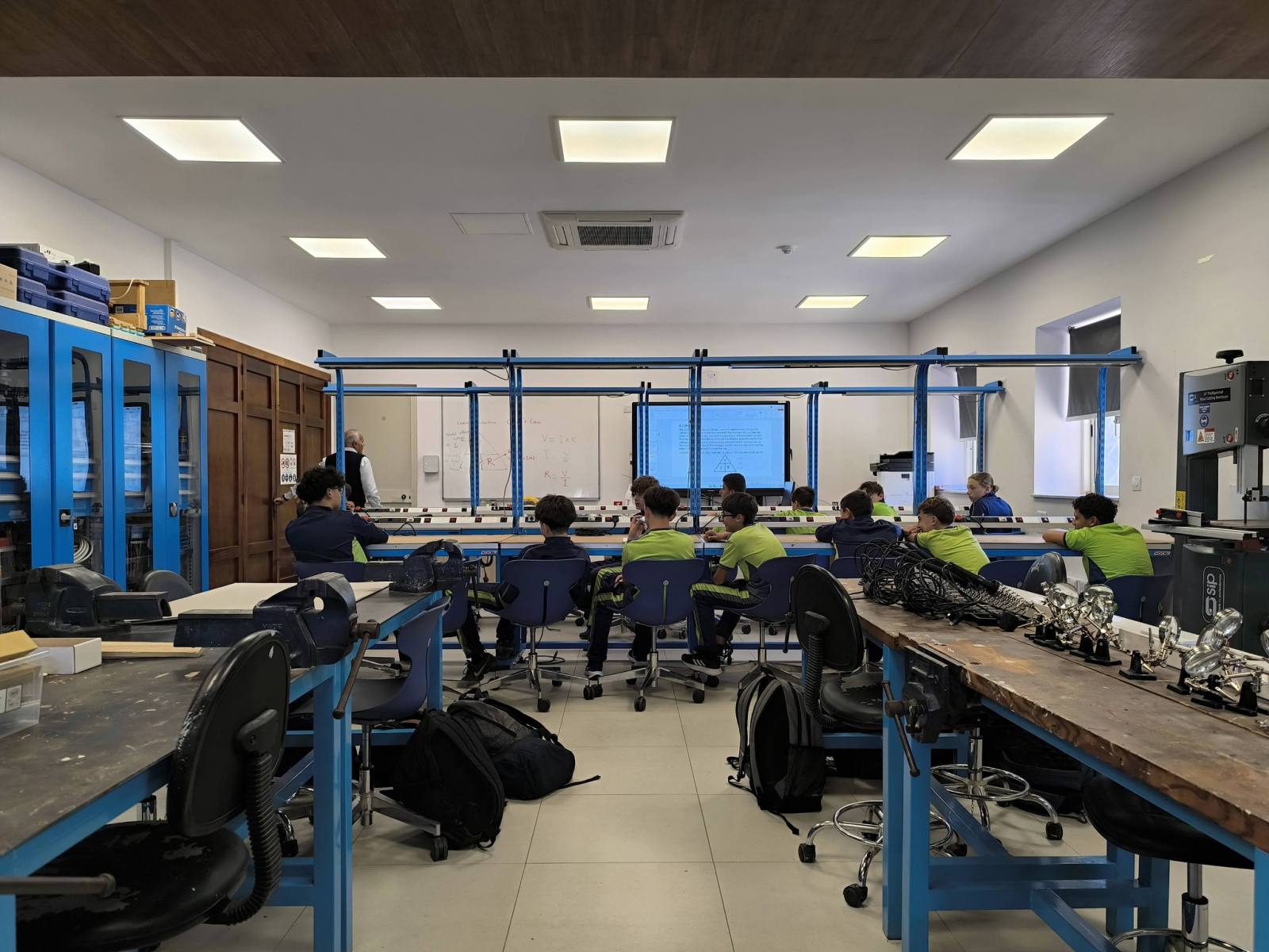 Nauczycielki z Zespołu Szkół Zawodowych w Rawiczu wzięły udział w job shadowingu na Malcie podczas obserwacji funkcjonowania tamtejszej edukacji zawodowej oraz codziennej pracy nauczycieli i uczniów.