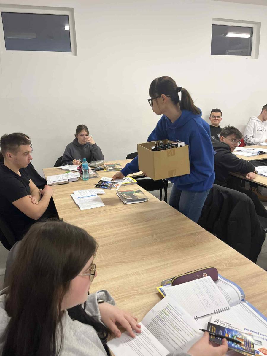 Wizyta Akademii Nauk Stosowanych w Lesznie w ZSZ Rawicz