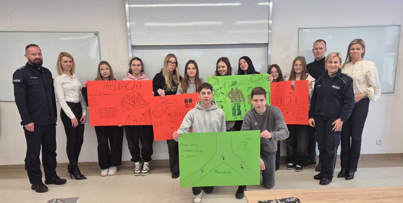 Uczestnicy szkolenia dla mediatorów szkolnych