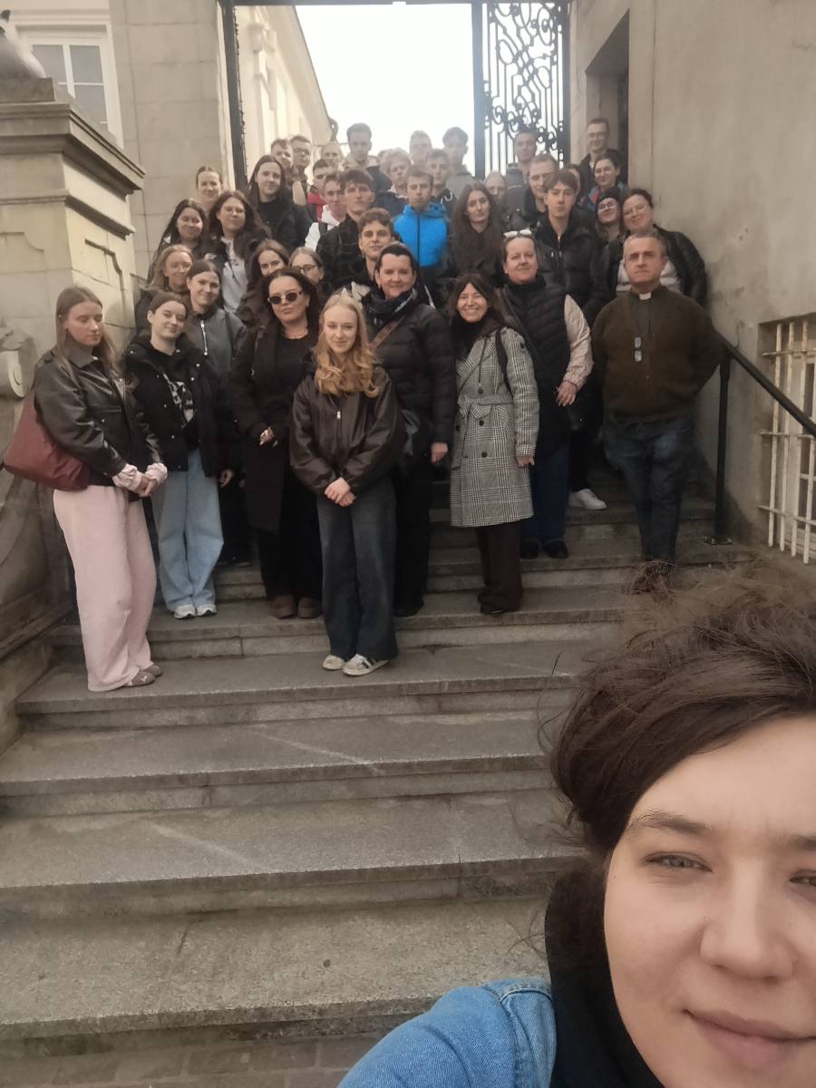 uczniowie klas piątych podczas wizyty na Jasnej Górze