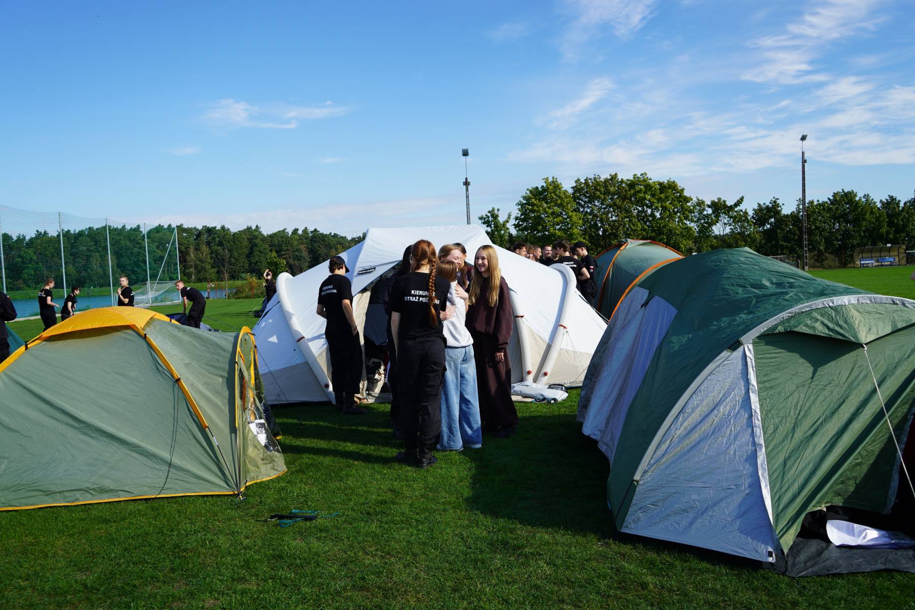 Udział uczniów podczas pikniku Służb Mundurowych