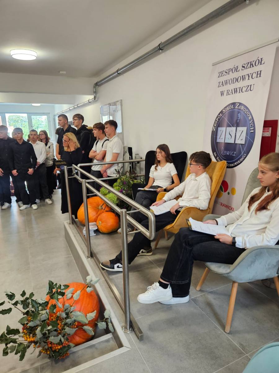 „Narodowe Czytanie 2026” w Zespole Szkół Zawodowych w Rawiczu