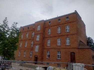 Nowoczesna i energooszczędna szkoła – efekty kompleksowej modernizacji energetycznej w Rawiczu