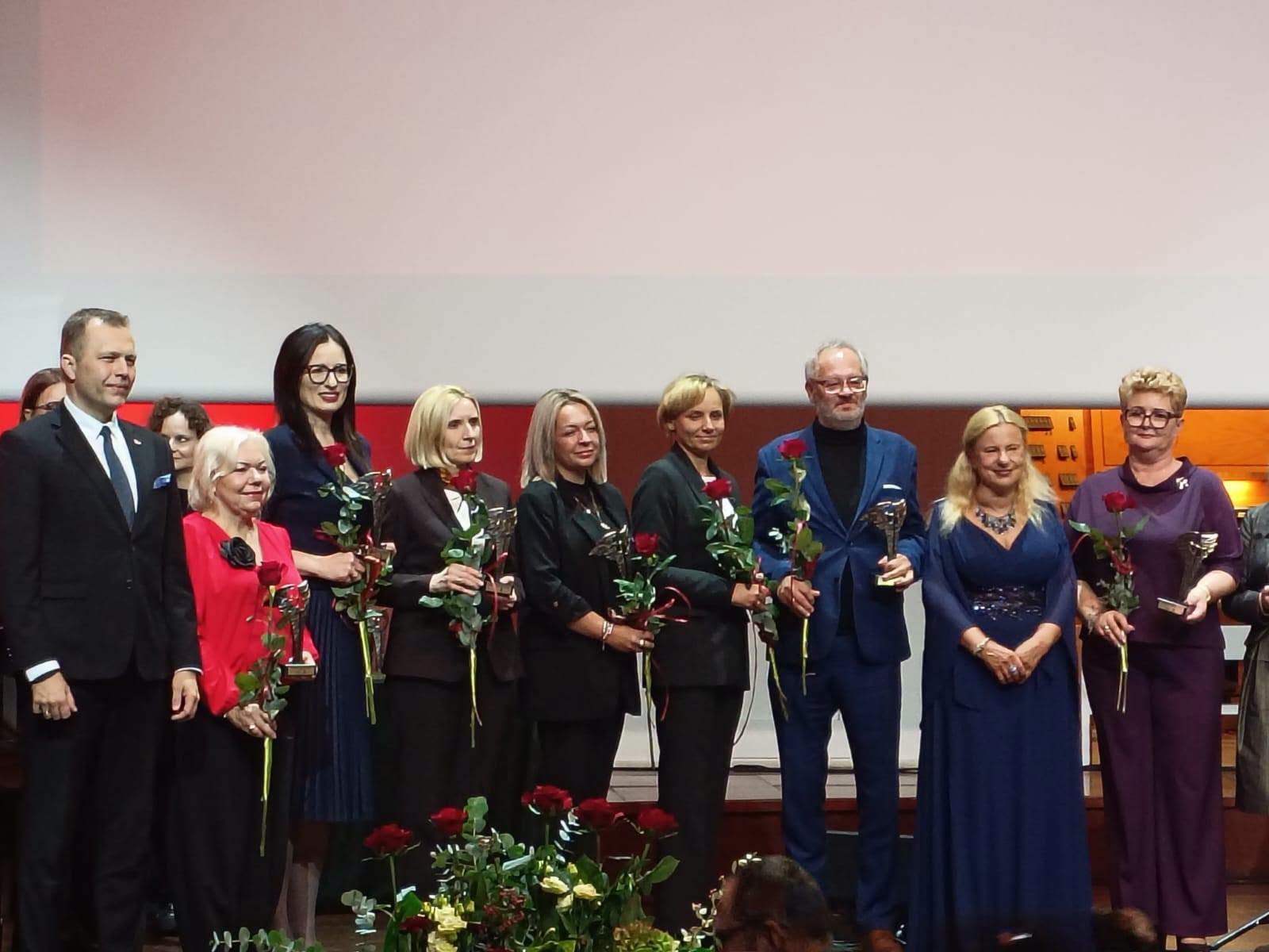 Zespół Szkół Zawodowych im. Stefana Bobrowskiego w Rawiczu po raz drugi otrzymał wyróżnienie w prestiżowym konkursie „Wielkopolska Szkoła Roku”