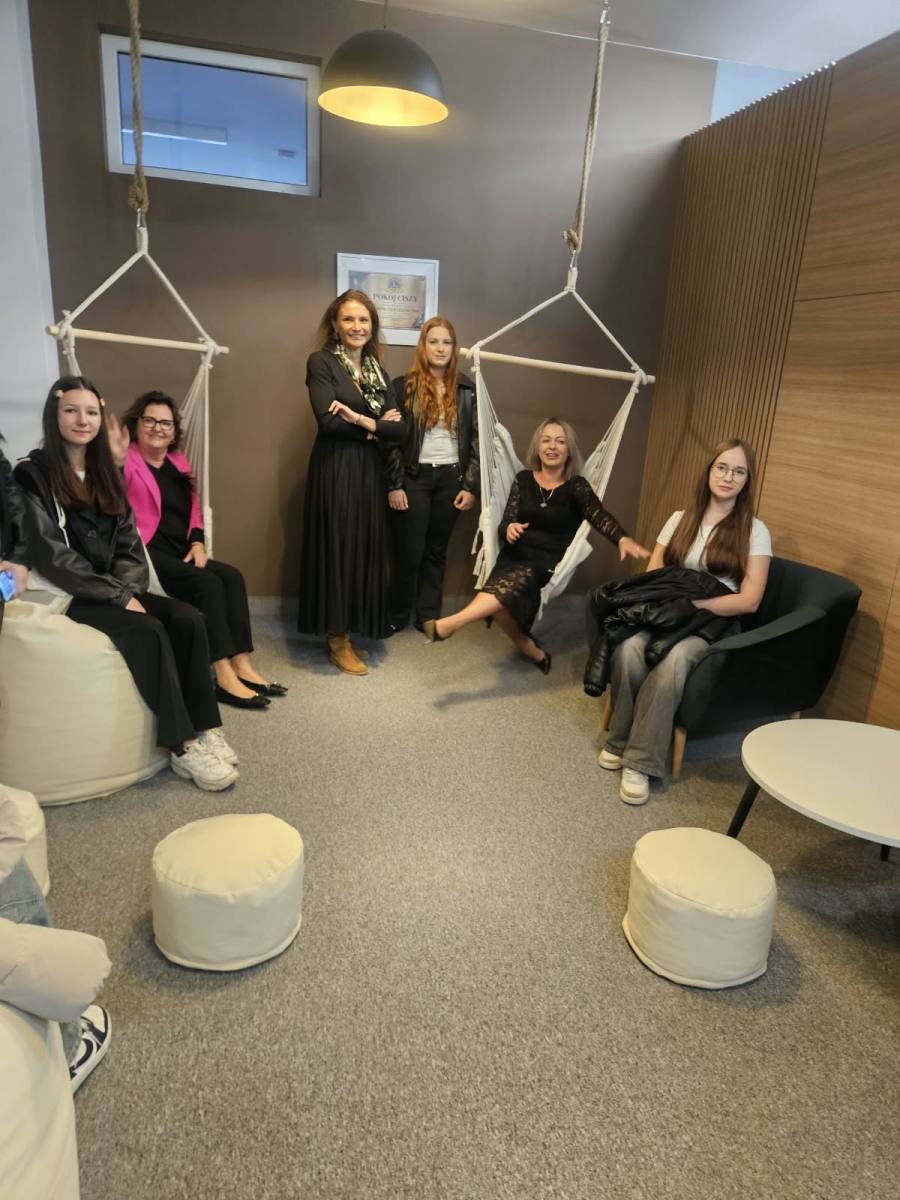 Święto edukacji w ZSZ w Rawiczu. Nagrody, stypendia i chwile pełne wspomnień