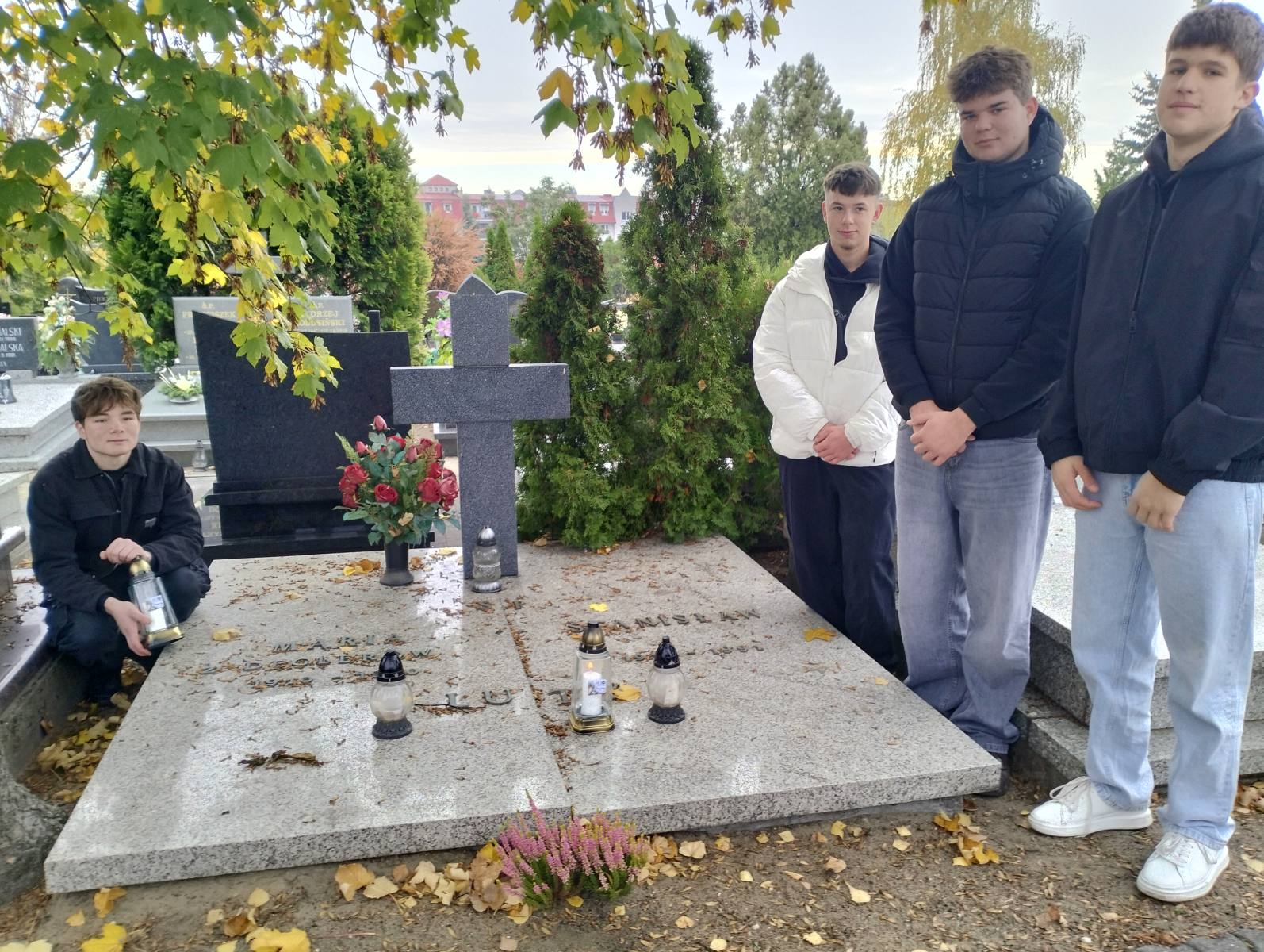 MŁODZIEŻ ZESPOŁU SZKÓŁ ZAWODOWYCH PAMIĘTA……